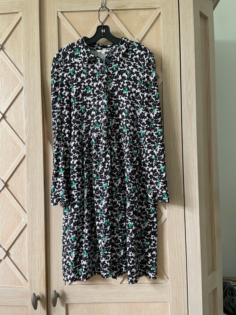 Biden Black and White Floral-Print Long Sleeve Dress with Green Accents